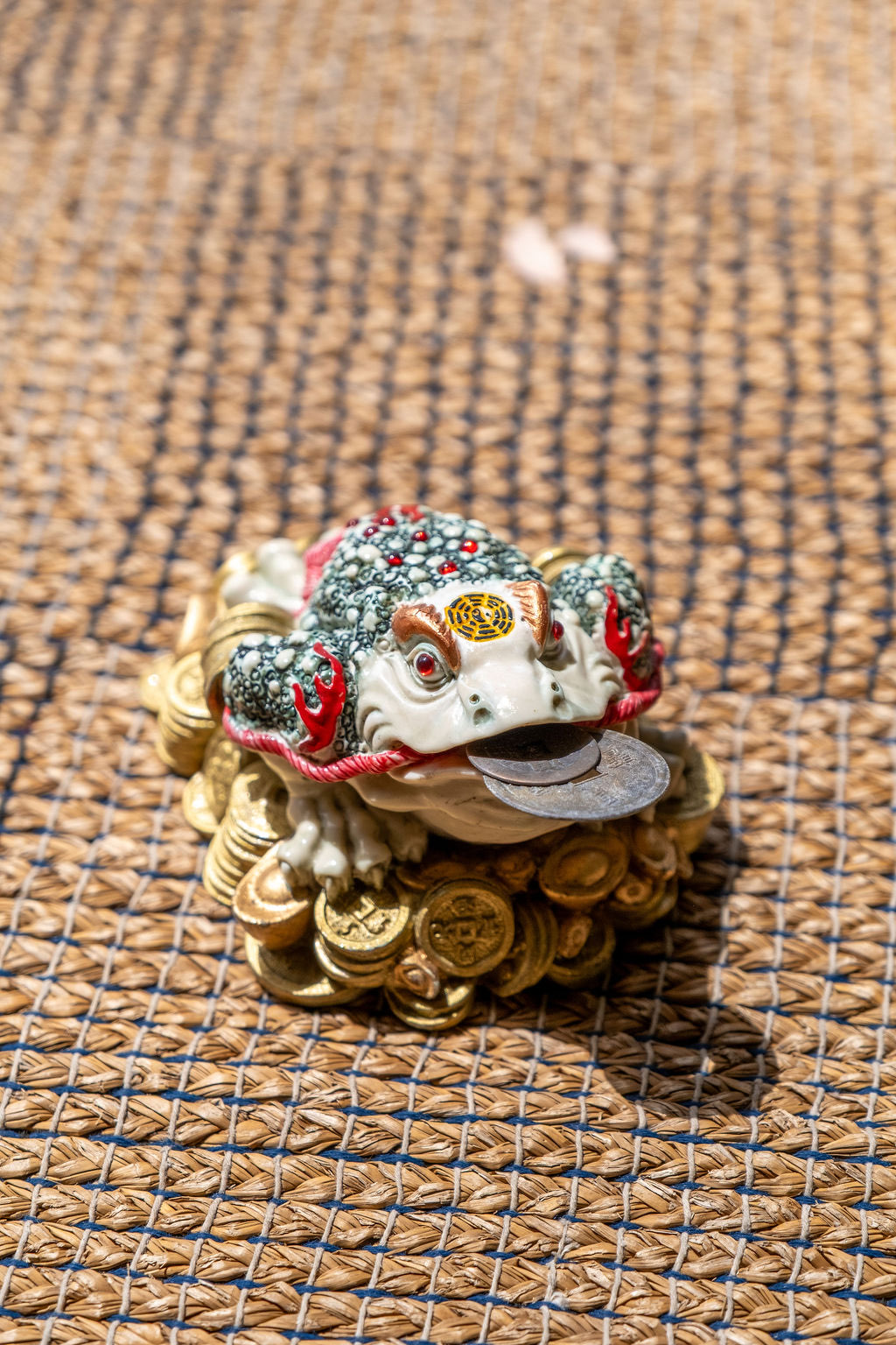 Business office Feng Shui Perth - Prosperity money frog for workplace success and abundance